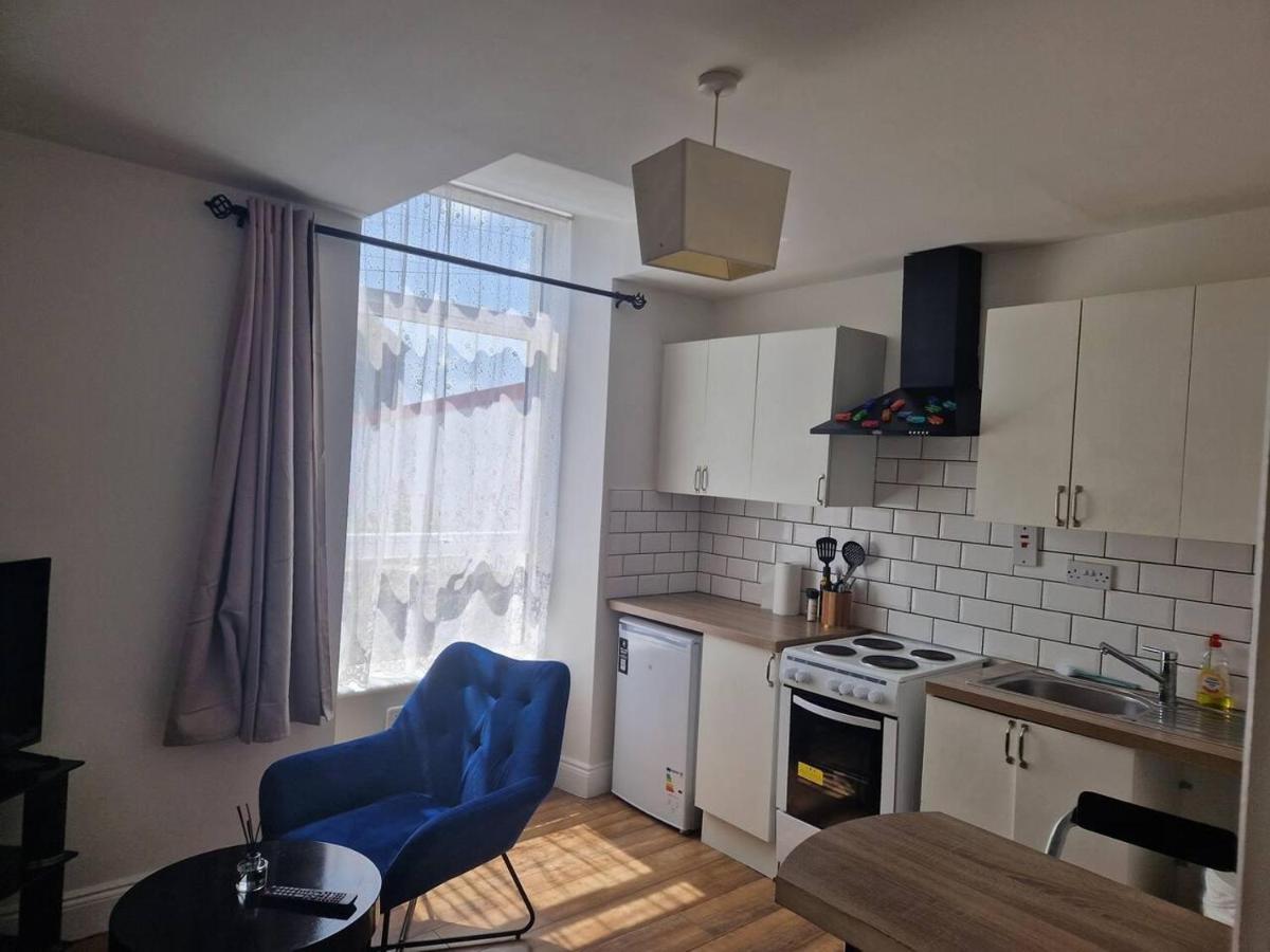 Beautiful 1-Bed Apartment In Cork Exterior foto