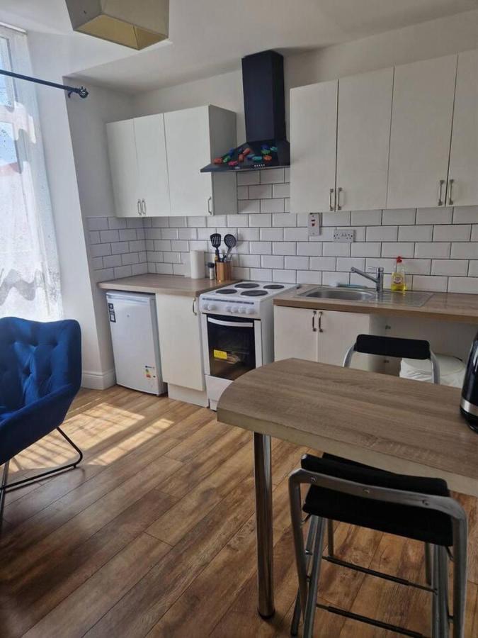 Beautiful 1-Bed Apartment In Cork Exterior foto