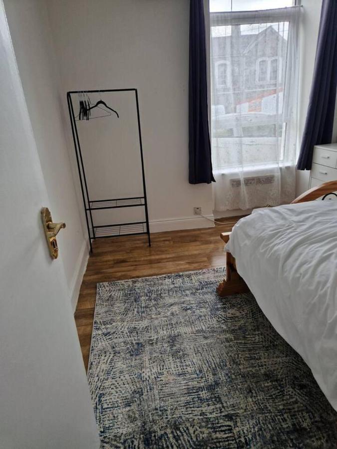 Beautiful 1-Bed Apartment In Cork Exterior foto